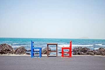 《远离尘嚣》说明了什么