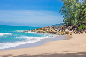 《远离尘嚣》说明了什么