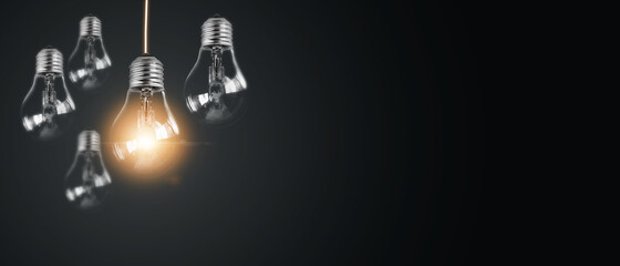 张杰的新歌《看月亮爬上来》歌词