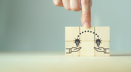 《远离尘嚣》说明了什么