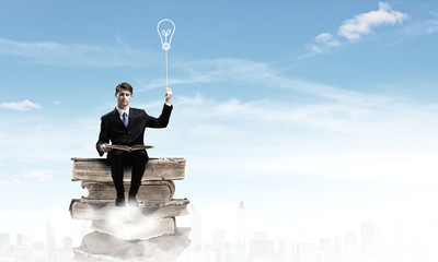 张杰的新歌《看月亮爬上来》歌词